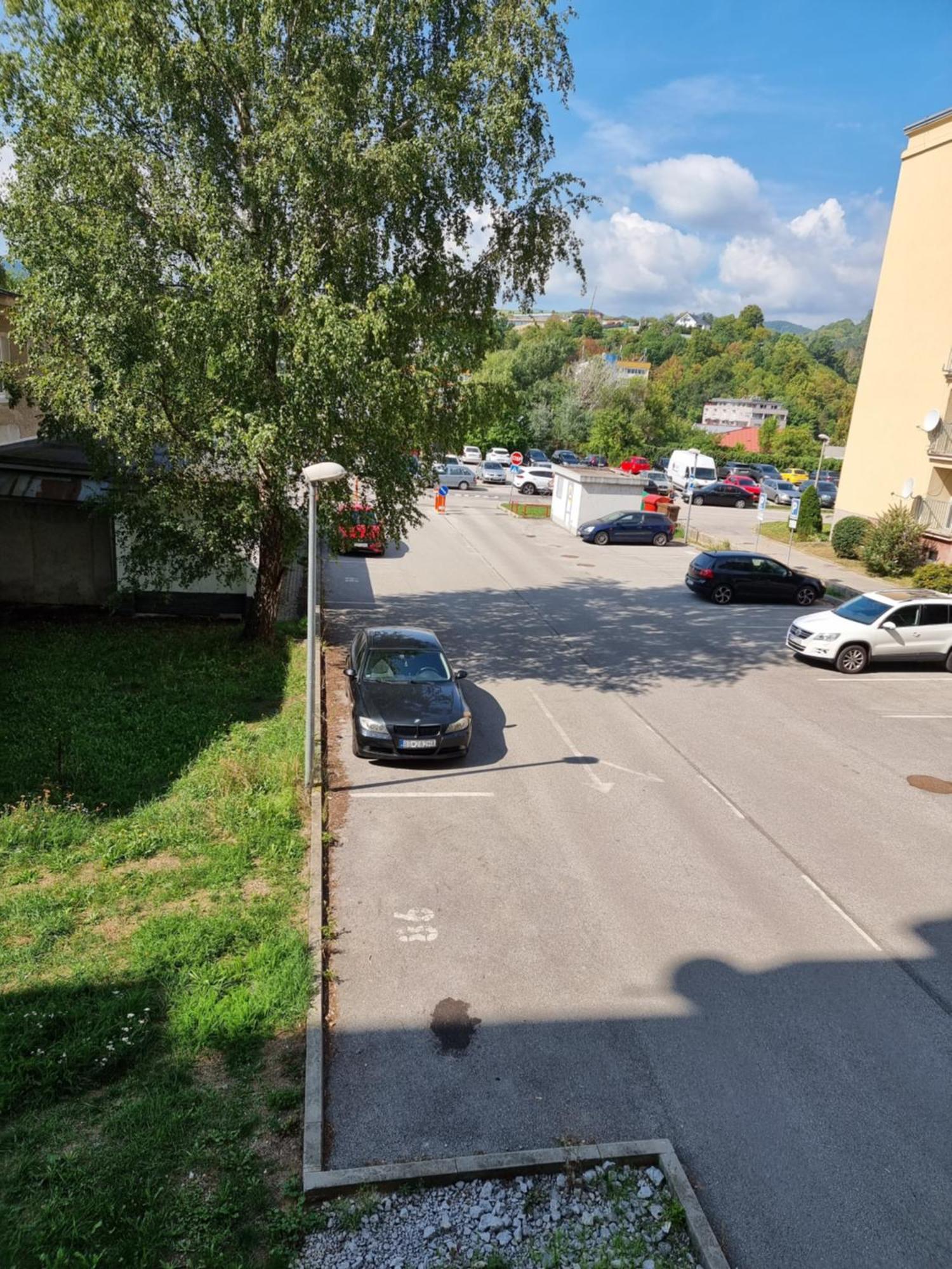 Apartment Banska - City Centre & Private Parking 班斯卡-比斯特里察 外观 照片